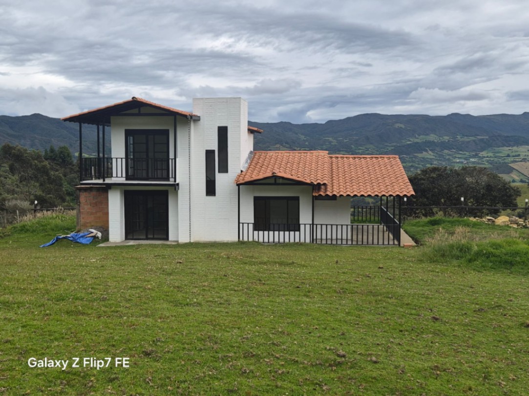 Vía Vda. la Carbonera, Guatavita, Cundinamarca, Colombia 3